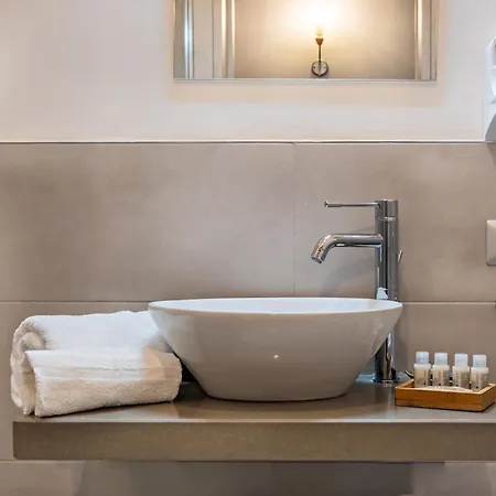 Penthouse Station Luxury Apts Le Dimore 아파트