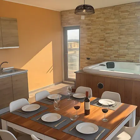 Penthouse Station Luxury Apts Le Dimore 아파트 *