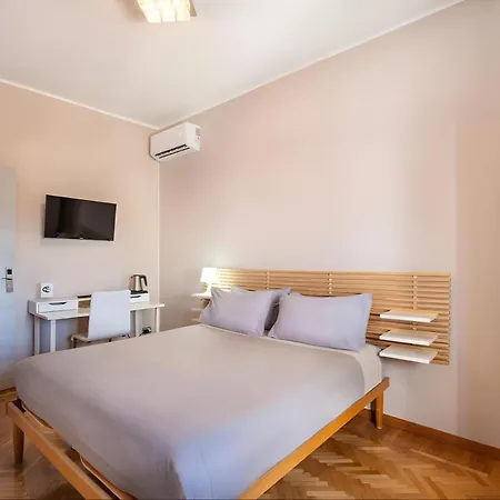 Penthouse Station Luxury Apts Le Dimore 아파트 *